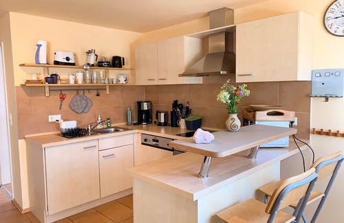 Gleisweiler Apartamento | Apartamento 'Ferienwohnung Wadle' con terraza, jardín compartido y Wi-Fi