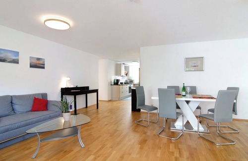 Pfullendorf Apartamento | Apartamento 'Ferienwohnung Am Obertor' con balcón y Wi-Fi