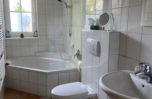 Oberems Apartamento | Apartamento 'Ferienwohnung Taunusglück' con terraza privada, jardín privado y Wi-Fi