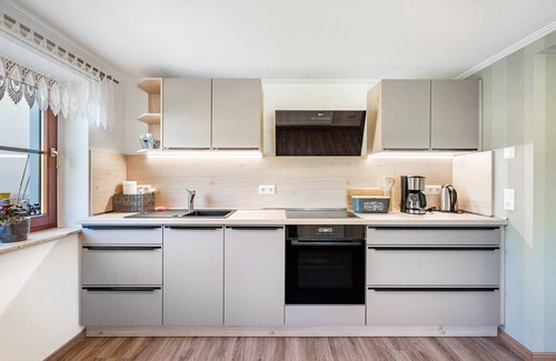 Hainewalde Apartamento | Apartamento 'Ferienwohnung Am Augusttal' con vistas a la montaña, terraza privada y Wi-Fi