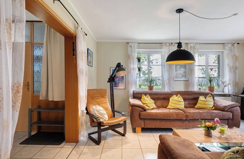 Nordstrand Apartamento | Apartamento 'Ferienwohnung Schimmelreiter' con terraza privada y jardín compartido