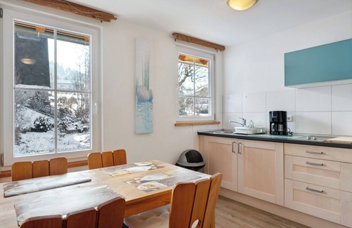 Sankt Georgen im Schwarzwald Apartamento | Apartamento 'Ferienwohnung 2 Personen' con jardín compartido, balcón y Wi-Fi