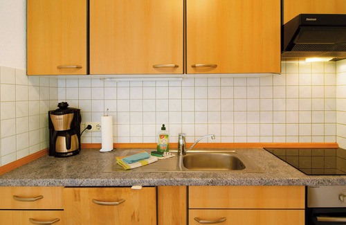 Wangerland Apartamento | Apartamento 'Ferienwohnung Strandkorb' con terraza privada y Wi-Fi