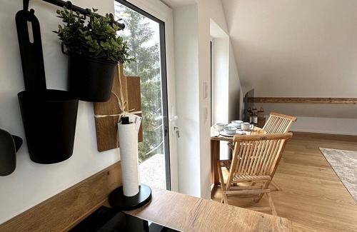 Zwiefalten Apartamento | Apartamento 'Ferienwohnung 14' con balcón y Wi-Fi