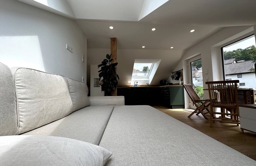 Zwiefalten Apartamento | Apartamento 'Ferienwohnung 14' con balcón y Wi-Fi