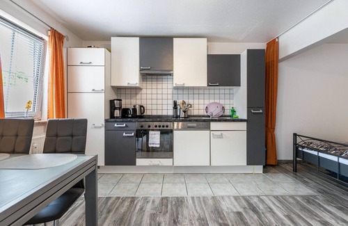 Wassersleben Apartamento | Apartamento 'Ferienwohnung Wassersleben' con vistas al mar, balcón y Wi-Fi