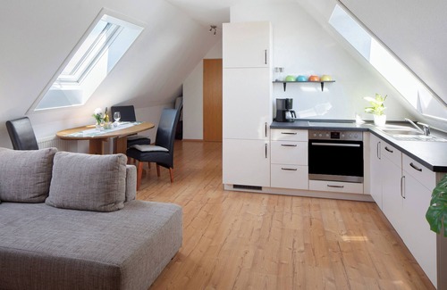 Burkheim Apartamento | Apartamento 'Ferienwohnung Trogus' con terraza privada y Wi-Fi