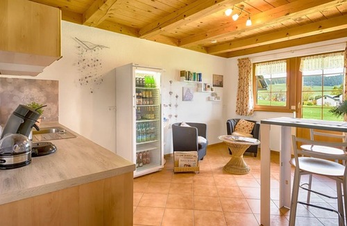 Breitnau Apartamento | Apartamento 'Ferienwohnung Sternenhimmel' con vistas a la montaña, jardín compartido y Wi-Fi