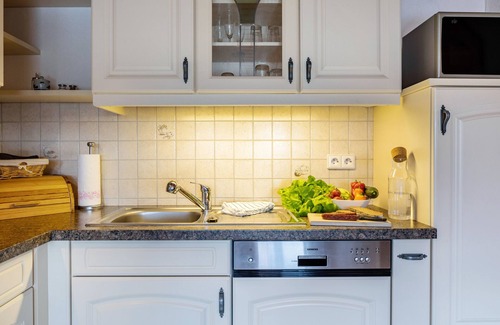 Breitnau Apartamento | Apartamento 'Ferienwohnung Morgensonne' con vistas a la montaña, jardín compartido y Wi-Fi