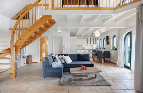 Eschbach Apartamento | Apartamento 'Ferienwohnung Weingut Löwenthal' con vistas a la montaña, balcón y Wi-Fi
