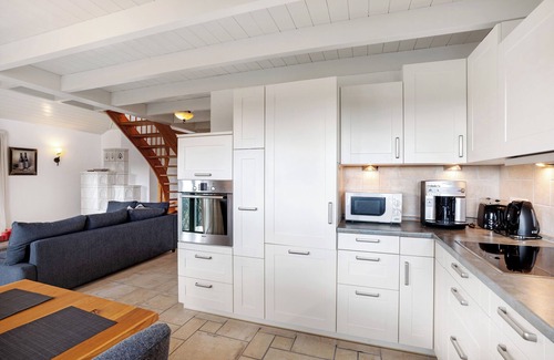 Eschbach Apartamento | Apartamento 'Ferienwohnung Weingut Löwenthal' con vistas a la montaña, balcón y Wi-Fi