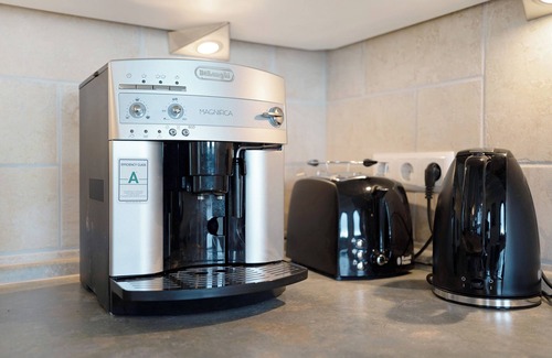 Eschbach Apartamento | Apartamento 'Ferienwohnung Weingut Löwenthal' con vistas a la montaña, balcón y Wi-Fi