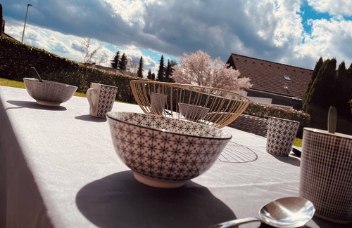Stockach Apartamento | Apartamento Ferienwohnung 'Seeriwa' con vista panorámica, terraza privada y Wi-Fi