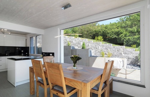 Stockach Apartamento | Apartamento 'Ferienwohnung Paul' con vistas a la montaña, terraza compartida y Wi-Fi