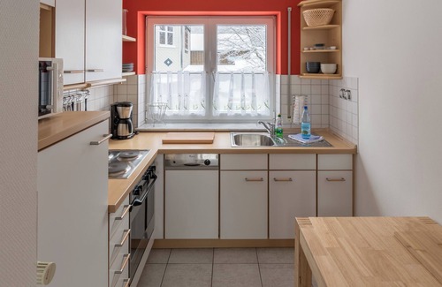 Oberhof Apartamento | Apartamento 'Ferienwohnung Tannenblick 3-4' con vistas a la montaña, balcón y Wi-Fi