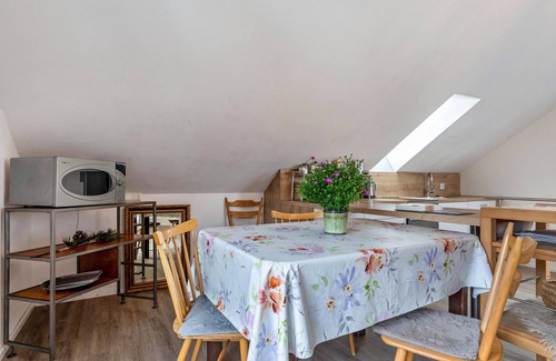 Wolfach Apartamento | Apartamento 'Ferienwohnung Rebberg 2' con vistas a la montaña, terraza compartida y Wi-Fi