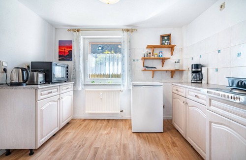 Mirow Apartamento | Apartamento 'Fewo Bauer Mecke' con jardín compartido