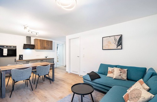 Elzach Apartamento | Apartamento 'Fewo Blumenweg' con terraza privada y Wi-Fi
