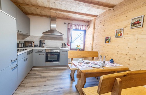 Schwalefeld Apartamento | Apartamento 'Fewo Wendelstein' con terraza compartida, jardín compartido y Wi-Fi