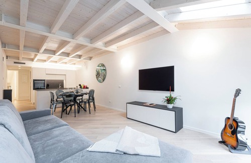 Salo Apartamento | Apartamento 'Piso 5' con vistas al lago, Wi-Fi y aire acondicionado
