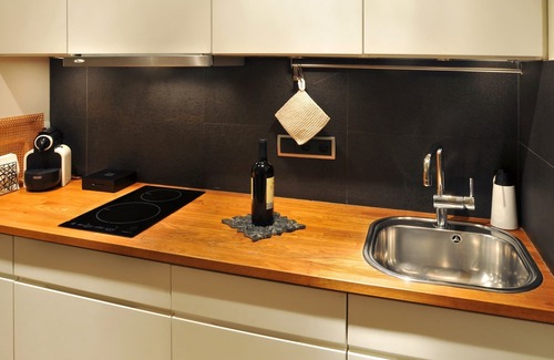 Gracia Apartamento | Apartamento con terraza en Gracia, cerca del Parque Güell y Sagrada Familia.
