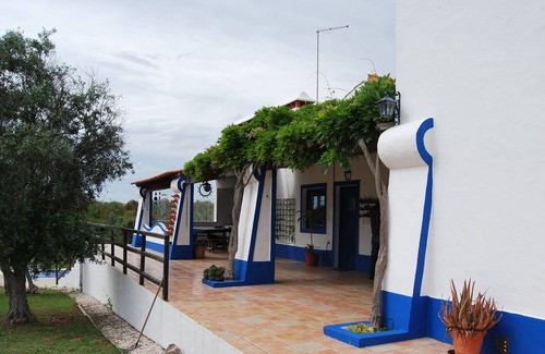 Montemor-o-Novo Casa | Casa alentejana con jardín y piscina.