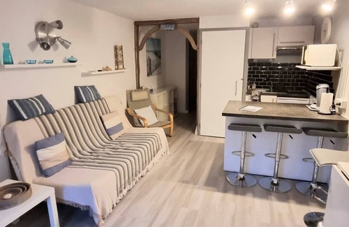 Dolus-d'Oleron Apartamento | Apartment for 4 People Near the Beach