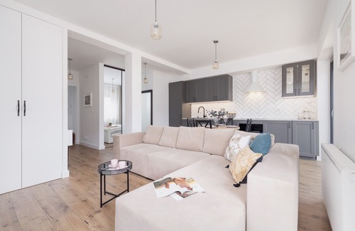 Modlniczka Apartamento | Apartment for 4 in Kraków by Renters