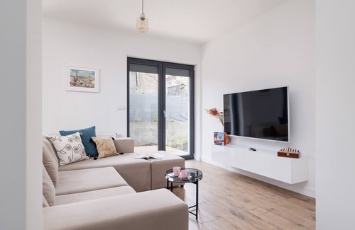 Modlniczka Apartamento | Apartment for 4 in Kraków by Renters