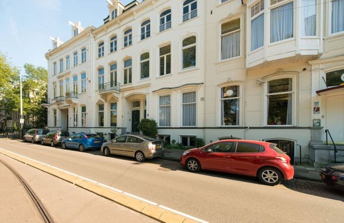 Plantage Apartamento | Apartment for 4 persons situated at park!