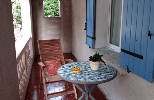 Fontvieille Casa | Apartment for 4 with terrace, garden and pool