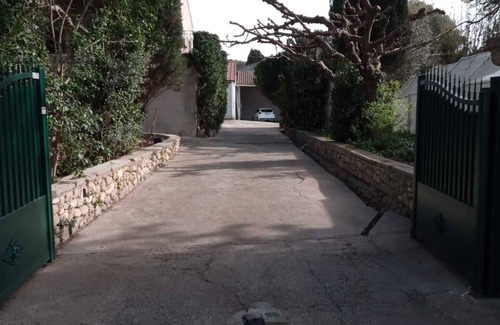 Fontvieille Casa | Apartment for 4 with terrace, garden and pool