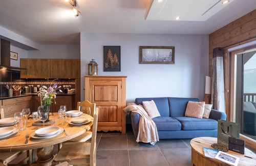 Bisanne 1500 Apartamento | Apartamento para 6 con balcón y estacionamiento, Bisanne 1500