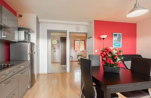 Saint-Simon-de-Bordes Apartamento | Apartamento 'Le Clos Du Champ De L'Amour - Royan' con piscina privada, Wi-Fi y aire acondicionado