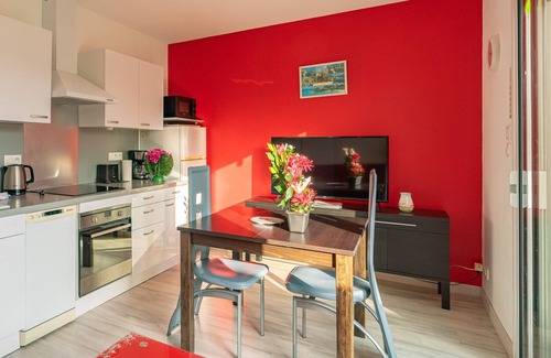 Saint-Simon-de-Bordes Apartamento | Apartamento 'Le Clos Du Champ De L'Amour - Meschers' con piscina privada, Wi-Fi y aire acondicionado