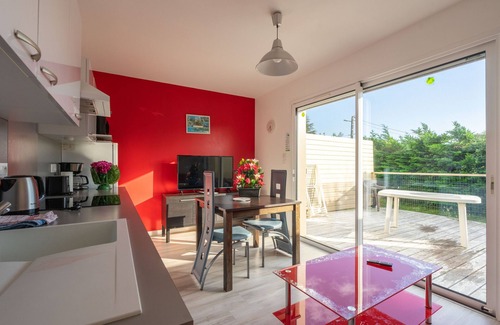 Saint-Simon-de-Bordes Apartamento | Apartamento 'Le Clos Du Champ De L'Amour - Meschers' con piscina privada, Wi-Fi y aire acondicionado
