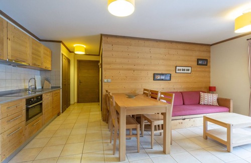 Sainte-Foy-Tarentaise Apartamento | Apartamento 'B56 - Eco Le Ruitor' con vistas a la montaña y balcón