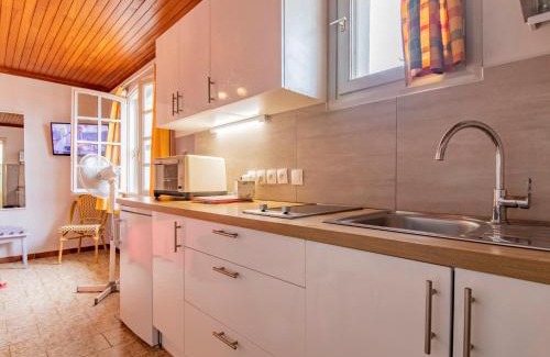 Saintes-Maries-de-la-Mer Apartamento | Apartment Le Soleil Camarguais-1 by Interhome