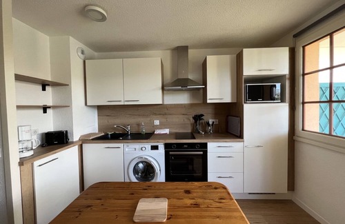 Bourgenay Apartamento | Apartamento 'Le Soleil' con vistas al lago, piscina compartida
