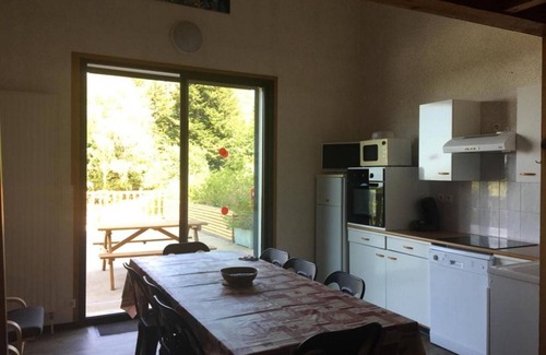 Montferrier Apartamento | Apartamento 'Framboise Les Monts D'olmes' con vistas a la montaña y terraza privada