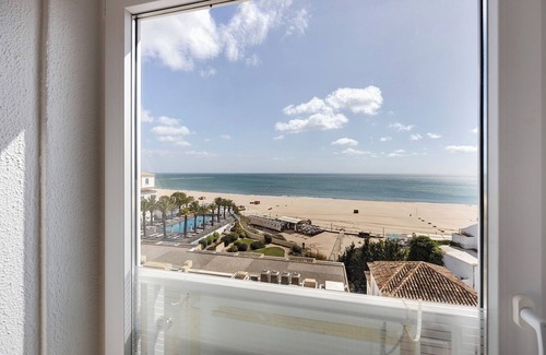 Praia da Rocha Apartamento | Apartamento "Frente Mar" con vistas al mar y Wi-Fi
