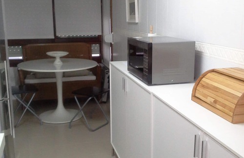 Limpias Apartamento | Apartamento (totalmente equipado) sobre la ría del Asón