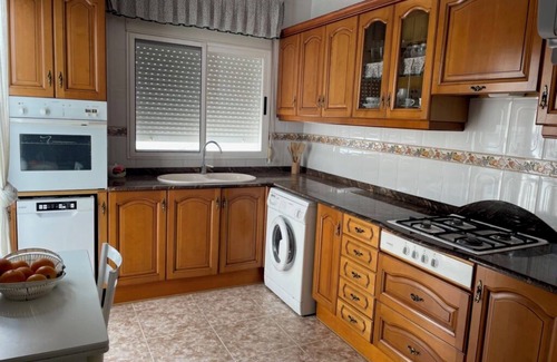 Les Cases d'Alcanar Apartamento | Apartment 'Gloria 2' with Shared Terrace and Air Conditioning