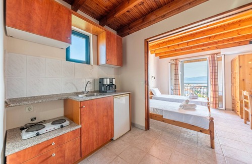 Kavos Apartamento | Apartamento 'Gavriil 3' con vistas al mar, Wi-Fi y aire acondicionado