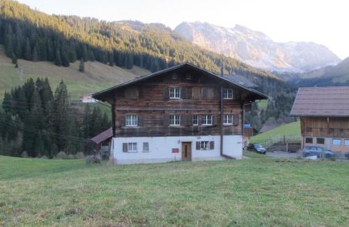 Adelboden Apartamento | Apartment Gilbachhöckli 2 by Interhome