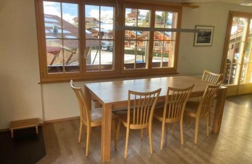Adelboden Apartamento | Apartment Gilbachhöckli 2 by Interhome