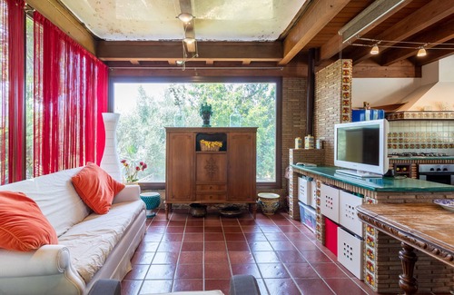 Caltagirone Casa | Apartamento 'Giusa' con piscina compartida, Wi-Fi y aire acondicionado