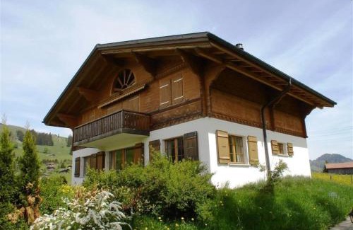 Schoenried Apartamento | Apartment Grüenbüelti by Interhome