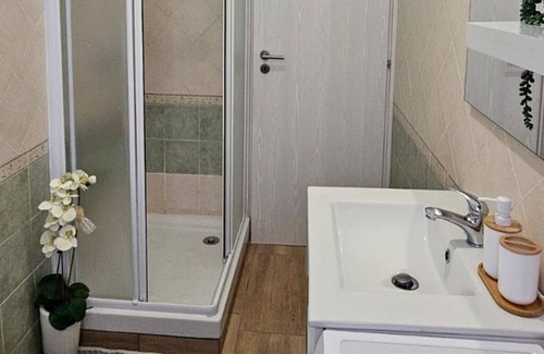 Voghera Apartamento | Apartment Granella-Three bright apartments near station