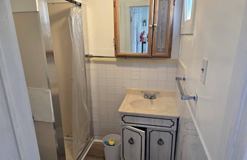 Wildwood Apartamento | Apartment, Great Location , Fits your budget!